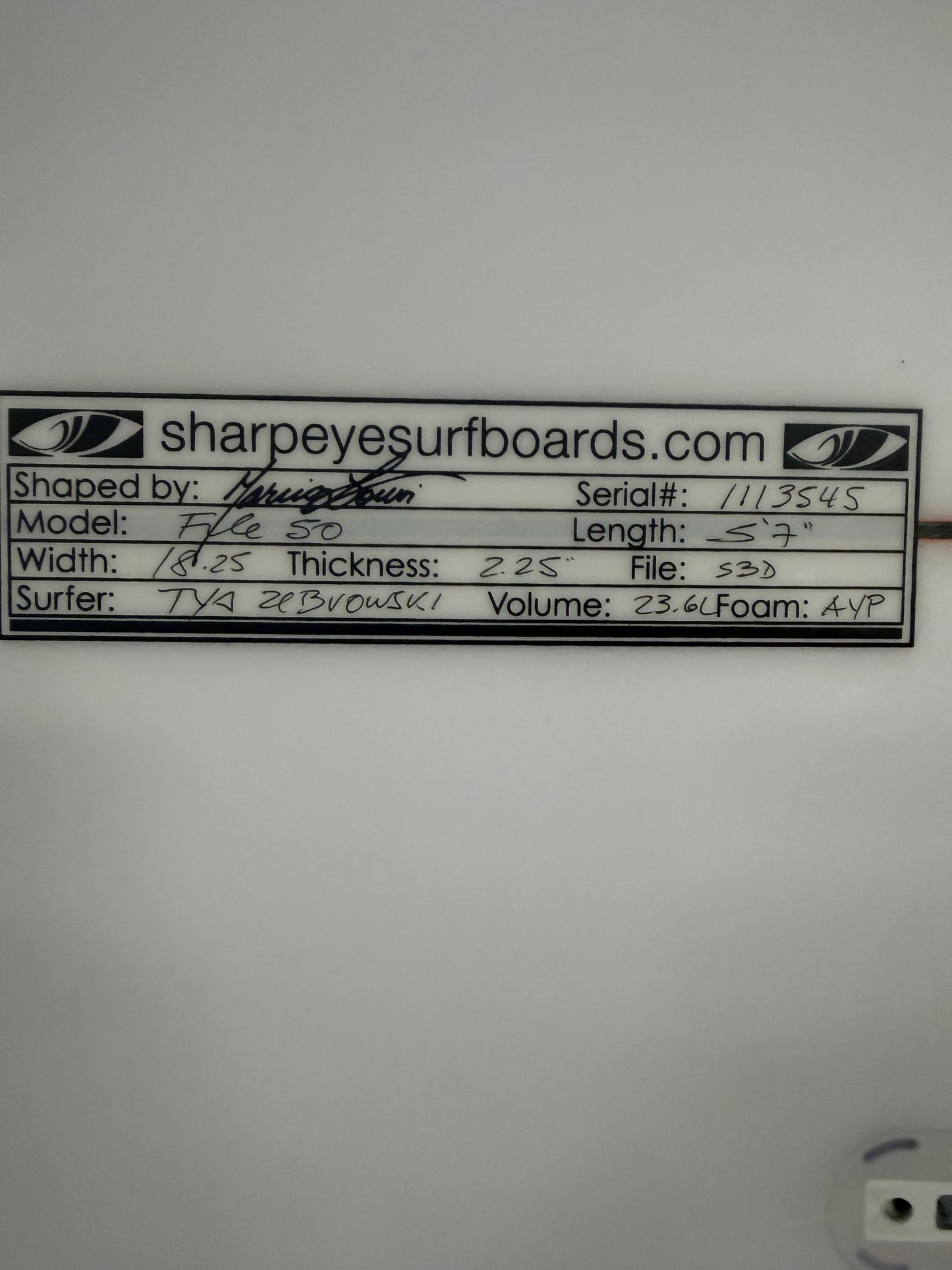 USA工場在庫 中古 Tya Zebrowski File 50 5'7" x 18.25" x 2.25" 23.6L